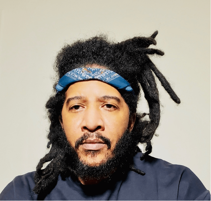 This image has an empty alt attribute; its file name is law.png